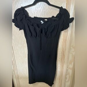 Love Tree Black‎ Fitted Ruffled Puff Sleeve Mini